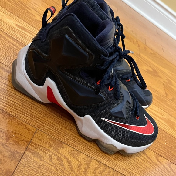 Nike Lebron 13 - Midnight Navy / University Red - White size US 8.5 - Picture 3 of 9